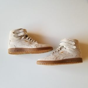 Puma hightop creme suede sneakers